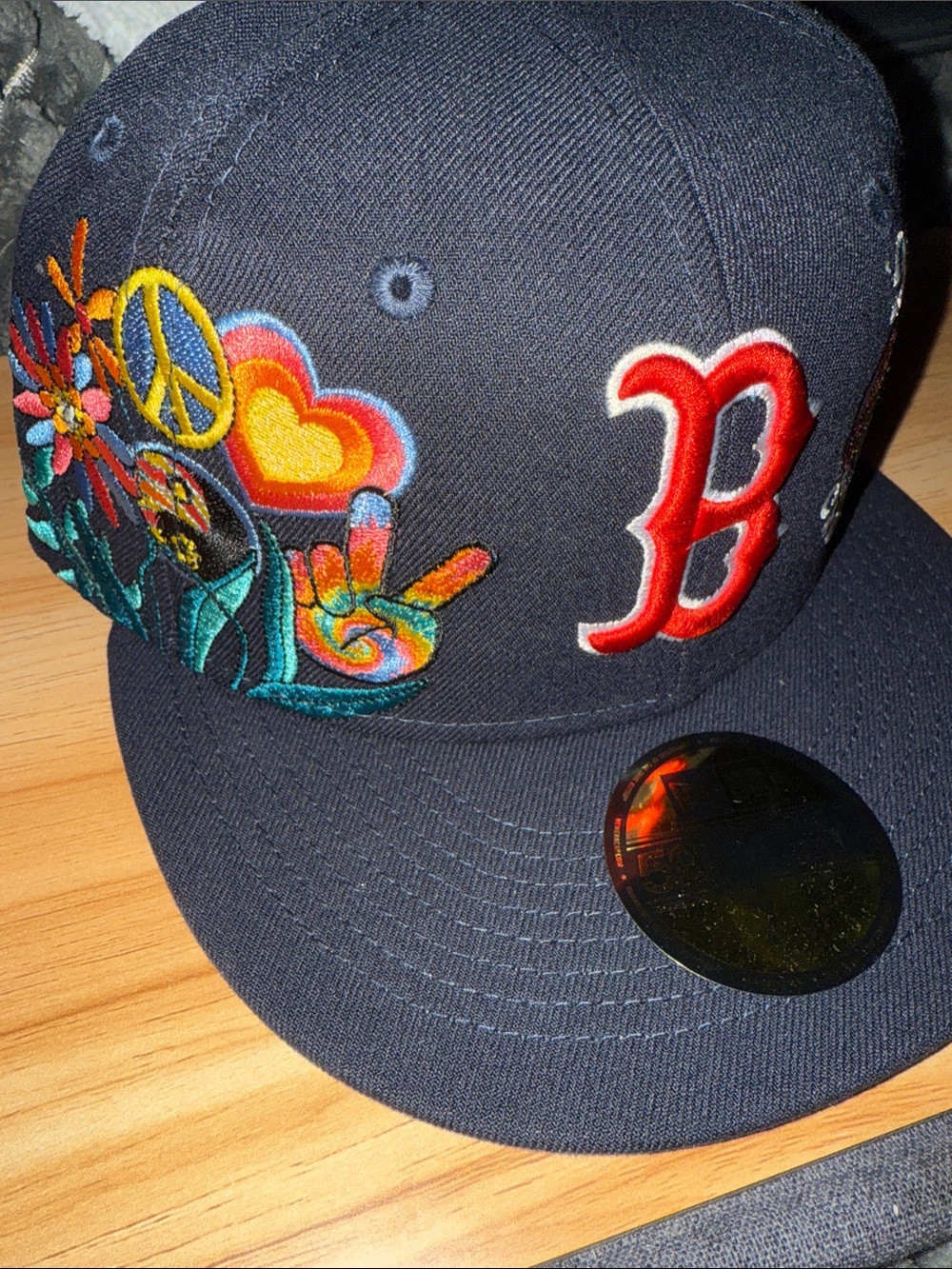 Boston Red Sox Snapback and Multicolor Embroidery